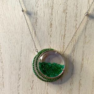 SAMPLE SALE STERLING SILVER GREEN AGATE SHAKER NECKLACE